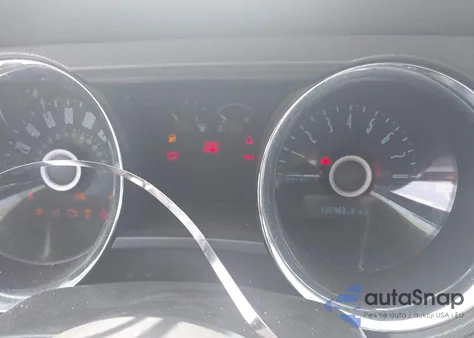 2014 Ford Mustang V6 from USA, damaged, VIN 1ZVBP8AM0E5310855